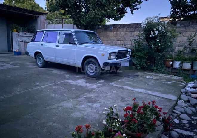 LADA (VAZ) 2104-2