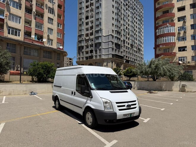 Ford Transit-2