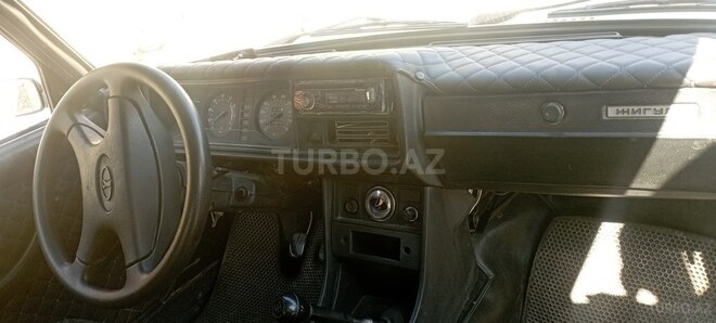 LADA (VAZ) 2107-2