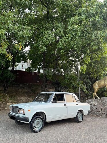 LADA (VAZ) 2107-2