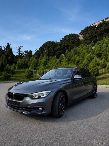 BMW 330-1