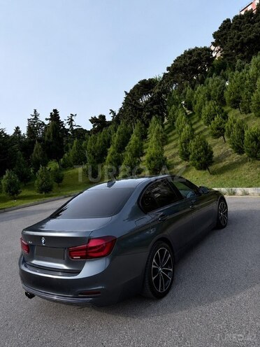 BMW 330-9