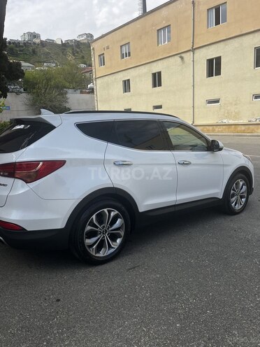 Hyundai Santa Fe-13