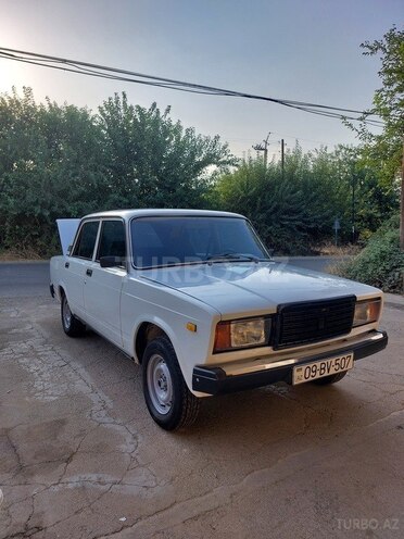 LADA (VAZ) 2107-1