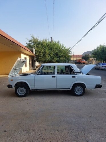 LADA (VAZ) 2107-2