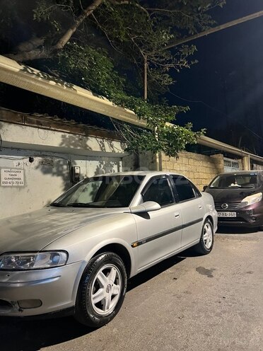 Opel Vectra-7