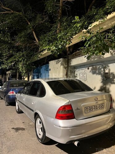 Opel Vectra-6