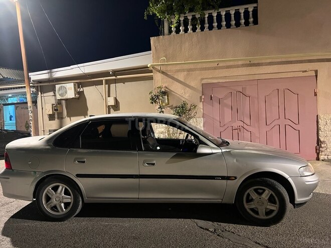 Opel Vectra-20