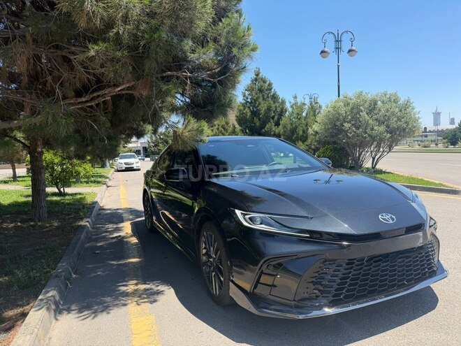 Toyota Camry-5