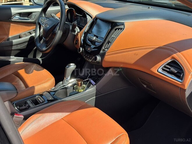 Chevrolet Cruze-9
