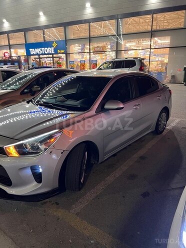 Kia Rio-5