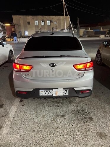 Kia Rio-4