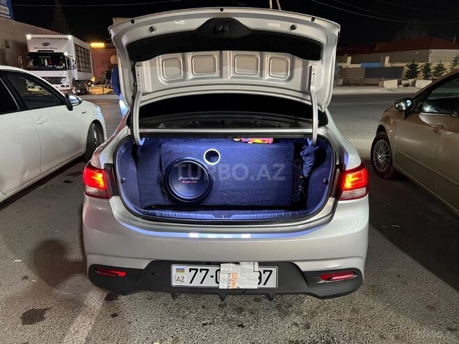 Kia Rio-15