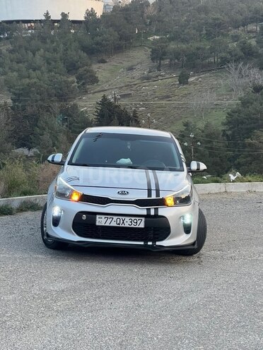 Kia Rio-1