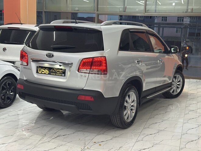 Kia Sorento-10