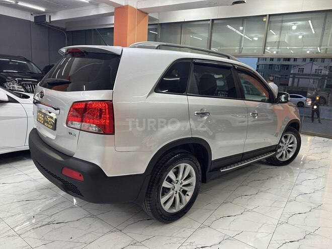 Kia Sorento-11