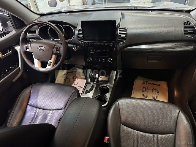 Kia Sorento-14