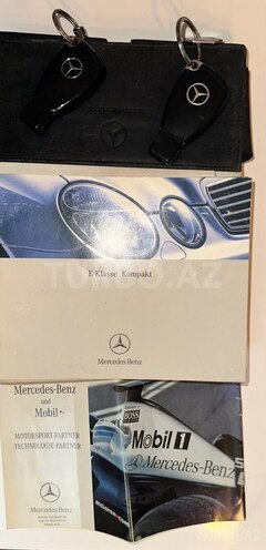 Mercedes E 240-12