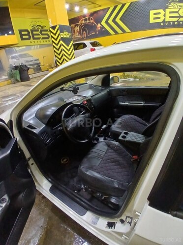 Hyundai Getz-4