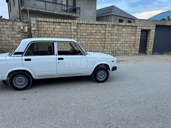 LADA (VAZ) 2107-5