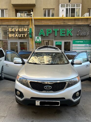 Kia Sorento-11