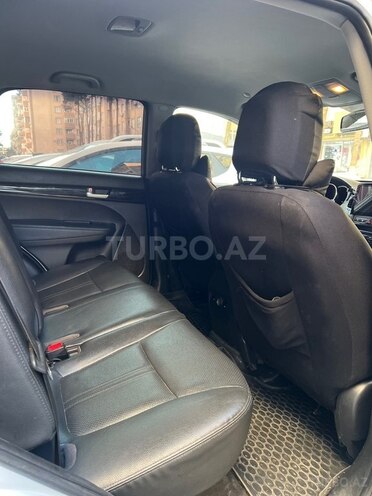 Kia Sorento-15