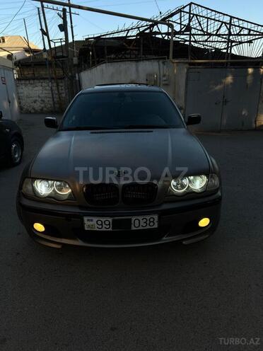 BMW 320-4