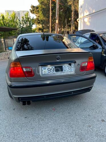 BMW 320-7