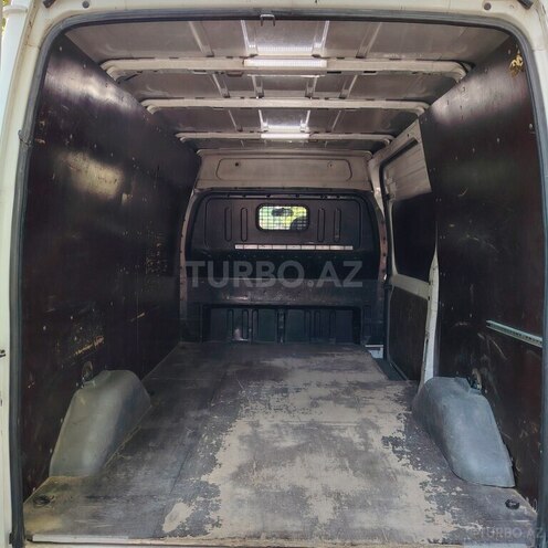 Ford Transit-10