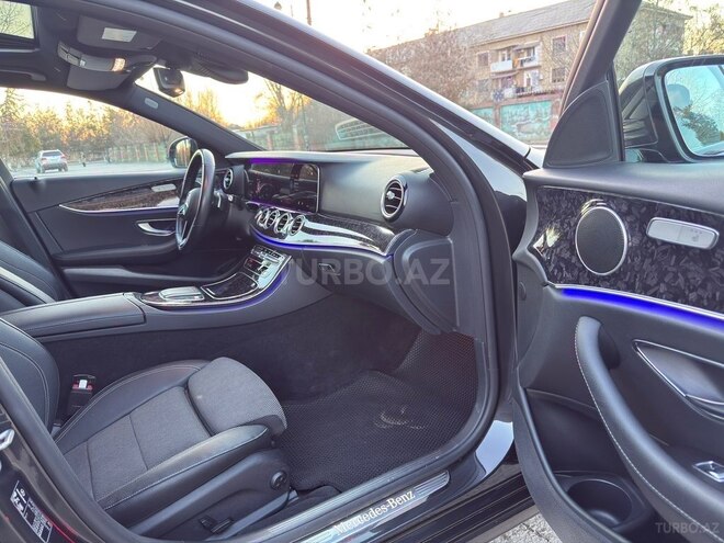Mercedes E 300 de-19