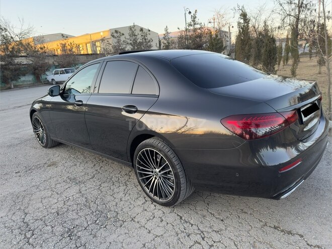 Mercedes E 300 de-13