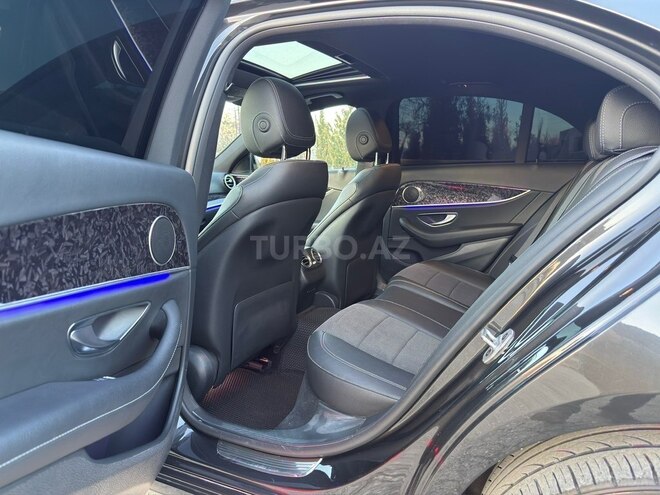 Mercedes E 300 de-15