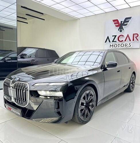 BMW i7-2