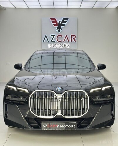 BMW i7-5