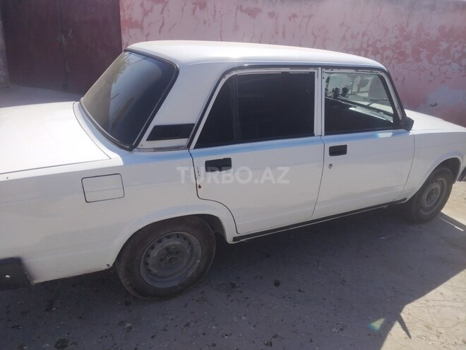 LADA (VAZ) 2107-5