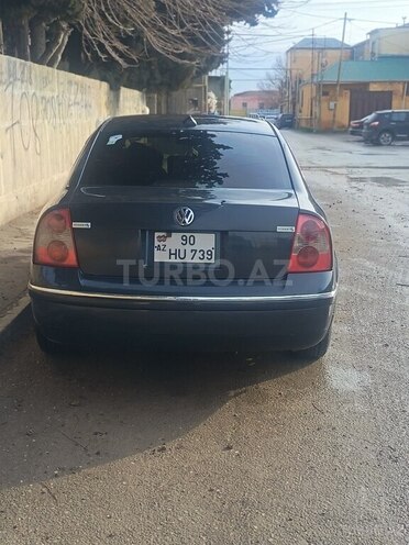 Volkswagen Passat-2