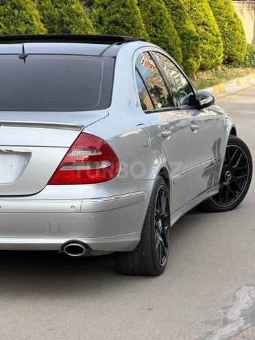 Mercedes E 320-7