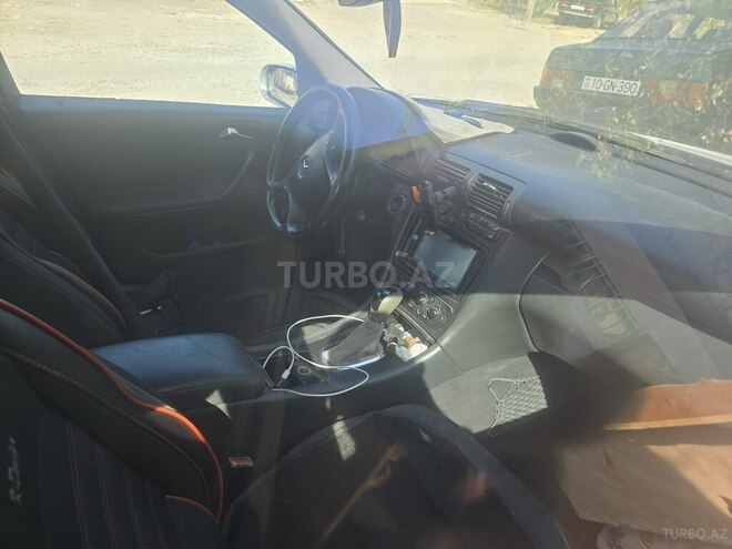 Mercedes C 200-2