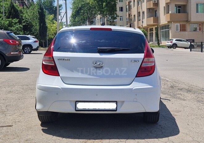 Hyundai i30-2