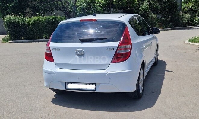 Hyundai i30-3