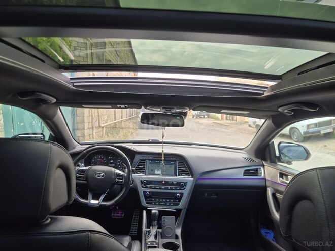Hyundai Sonata-5