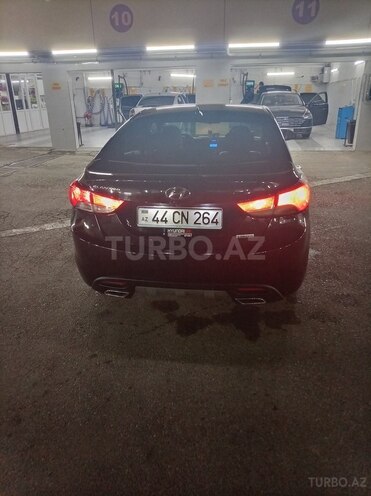 Hyundai Elantra-4