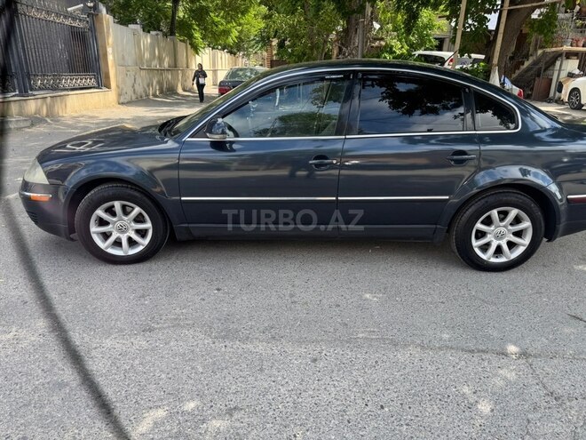 Volkswagen Passat-2