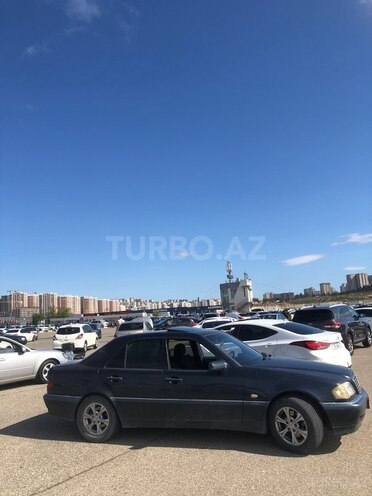 Mercedes C 230-6