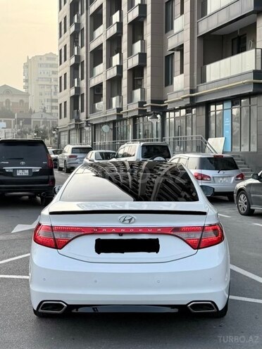 Hyundai Grandeur-4