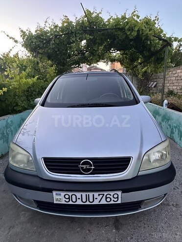 Opel Zafira-2