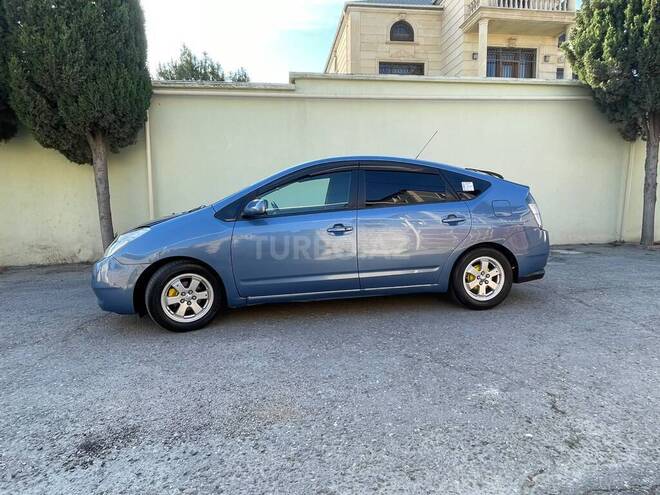 Toyota Prius-4