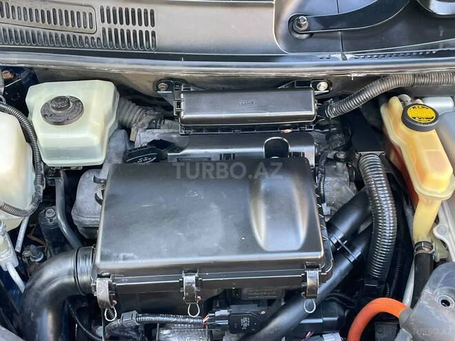 Toyota Prius-6