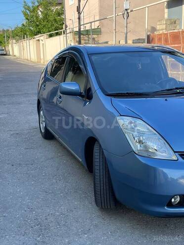 Toyota Prius-8