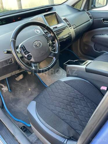 Toyota Prius-11